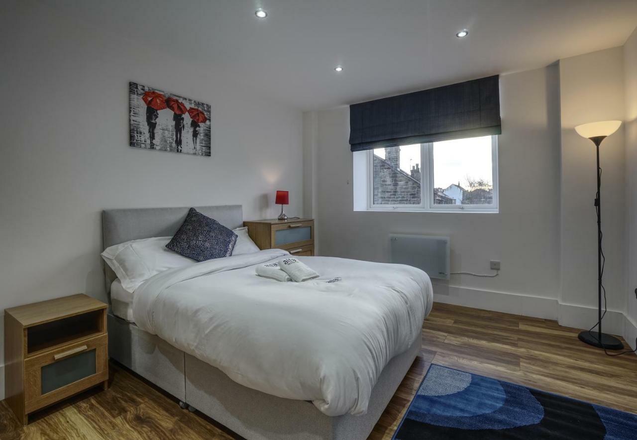 Alfa Apartments, Quarry Court, High Street, Morley Leeds  Ngoại thất bức ảnh